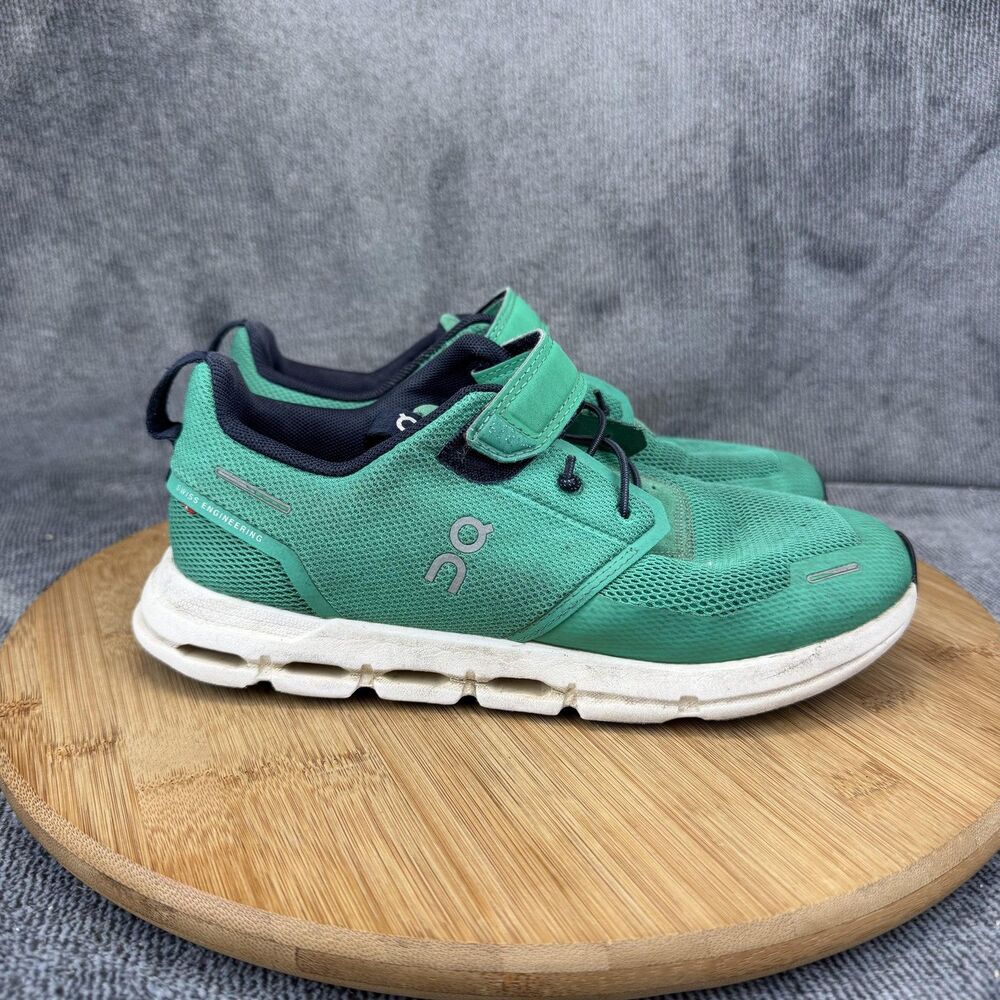 On Shoes Boys Size 3 Green Navy Mesh Athletic Running Sneakers Hook Loop